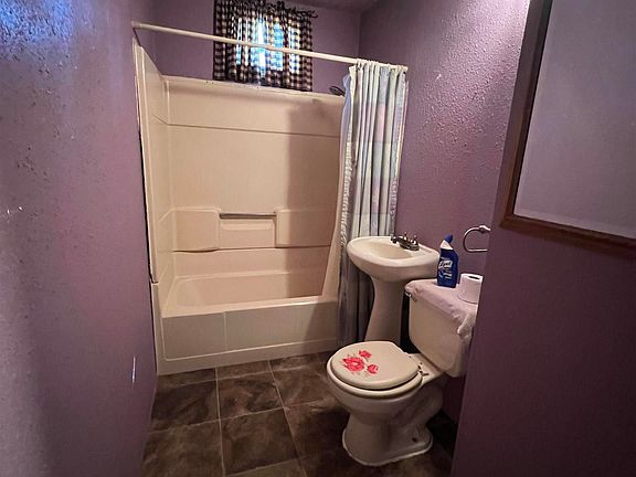 5th image of 1625 Green Acre Dr