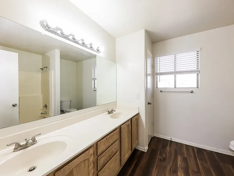 11020 N 59th Dr — Photo 16