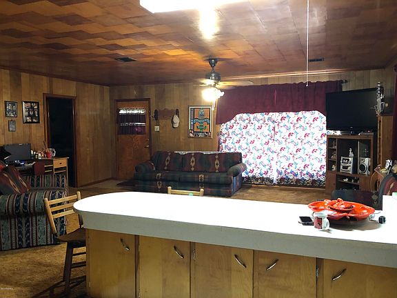 2nd image of 1463 Henderson Hwy