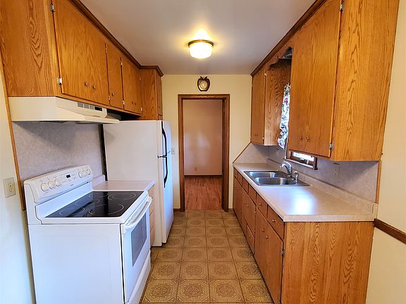 Kitchen view4_08182021