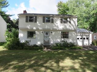 135 Chadwell Rd, Irondequoit, NY 14609