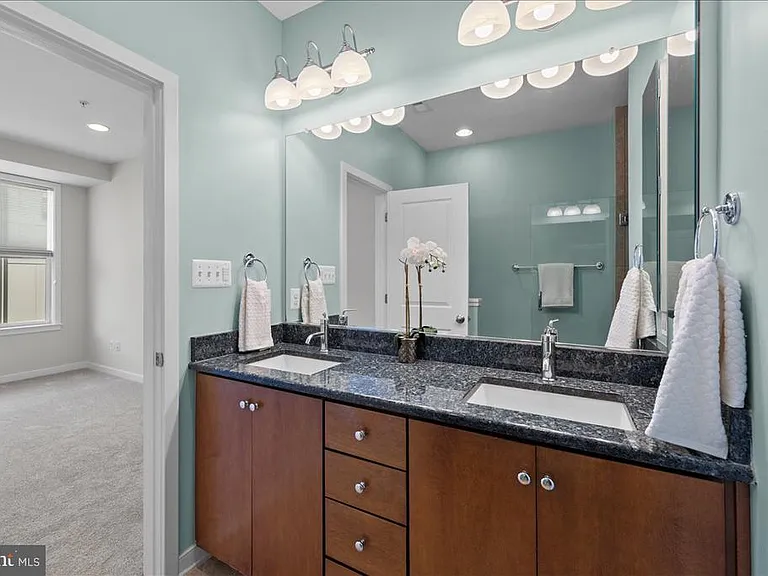 2916 Penny Ln — Photo 28