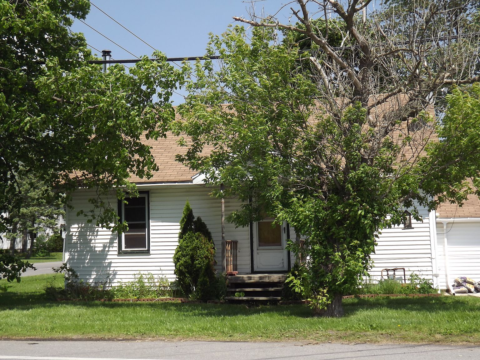 3204 Lockport Rd, Sanborn, NY 14132 Zillow