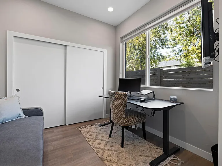 3rd Bedroom/Office (includes converted Queen bed)