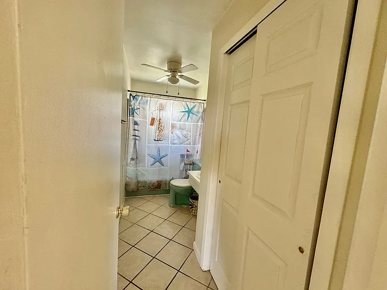 2502 Gary Cir #B — Photo 11