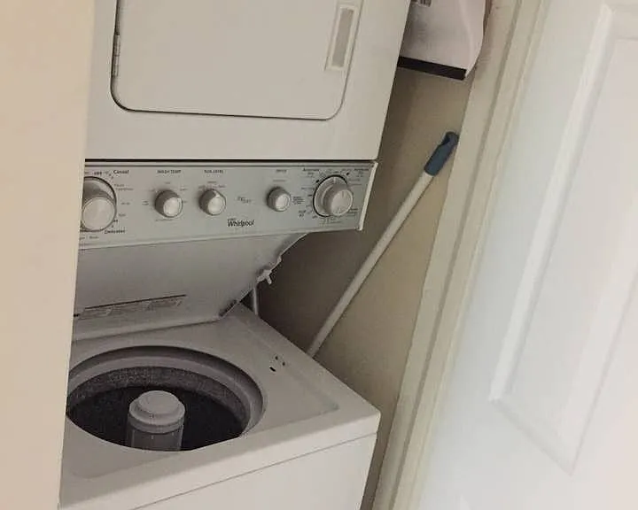 2547 Yonge St #2 — Photo 7