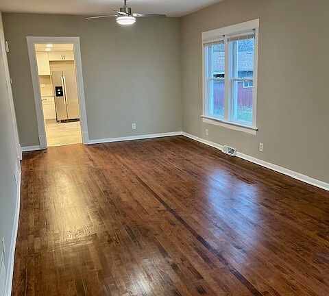 5th image of 222 W South St