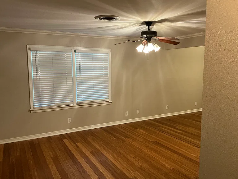 3408 Leith Ave — Photo 11