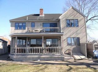 58 Point Rd, Portsmouth, RI 02871