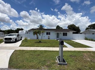 19700 NW 44th Ave, Miami Gardens, FL 33055