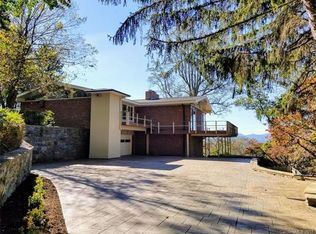 92 Horizon Hill Rd, Asheville, NC 28804