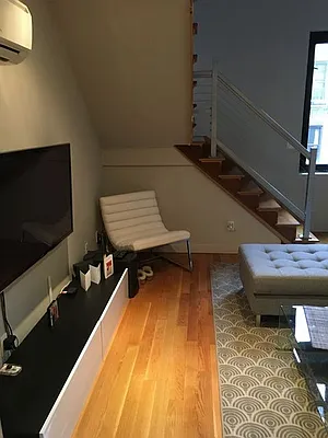 Rented by PAIP | media 4