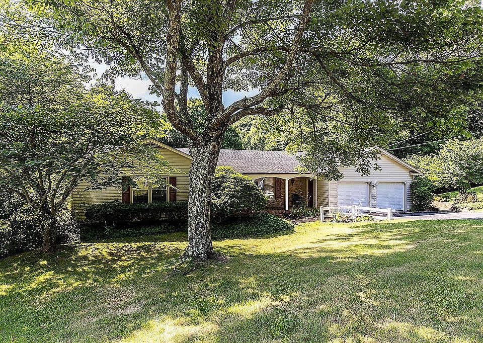 1st image of 509 Lynwood Ln