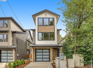 8240 SW 46th Ave, Portland, OR 97219