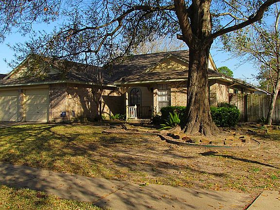 2nd image of 15502 Meadow Village Dr