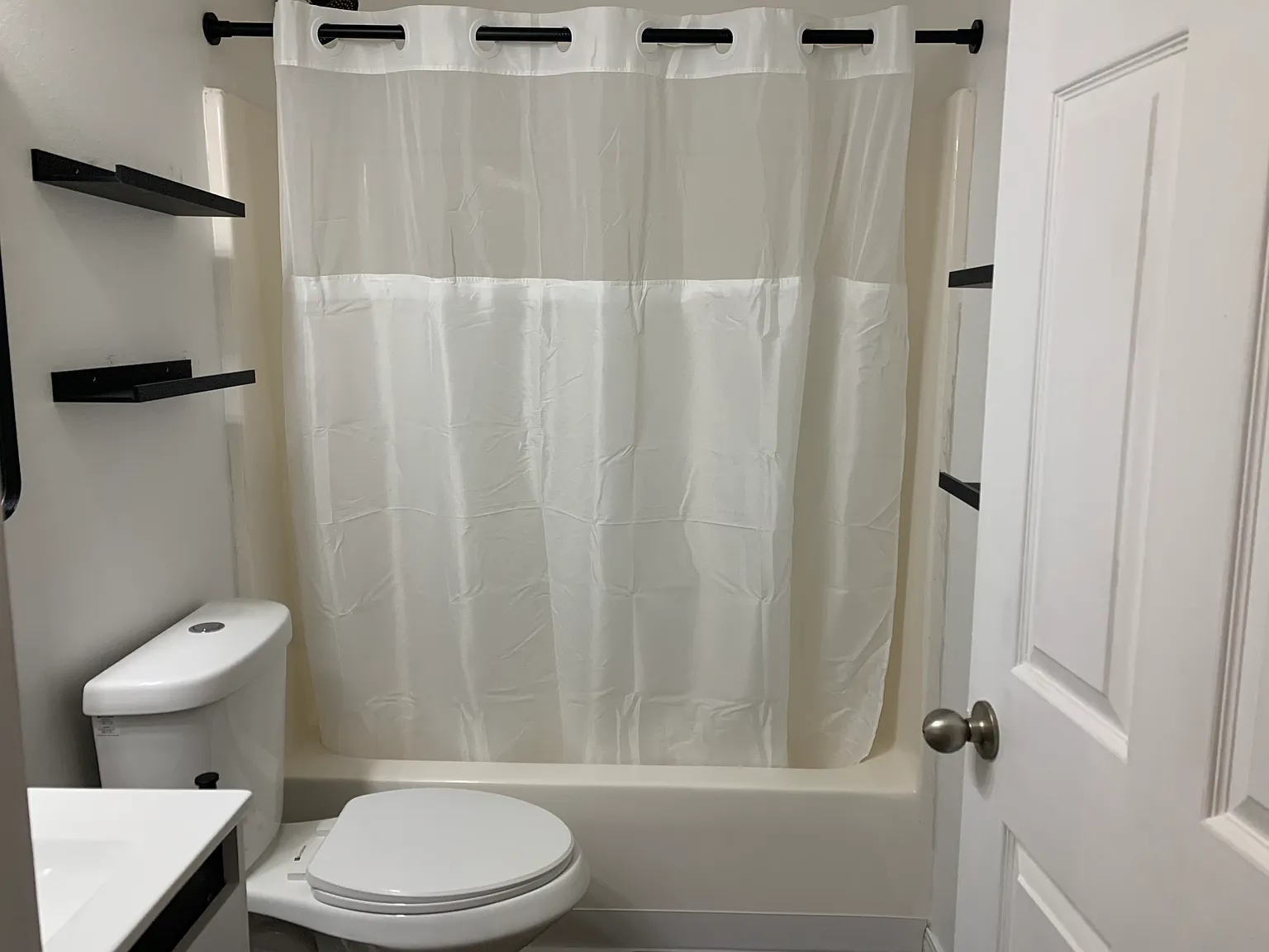 3 bed, 1187 sqft, $800 — Photo 2