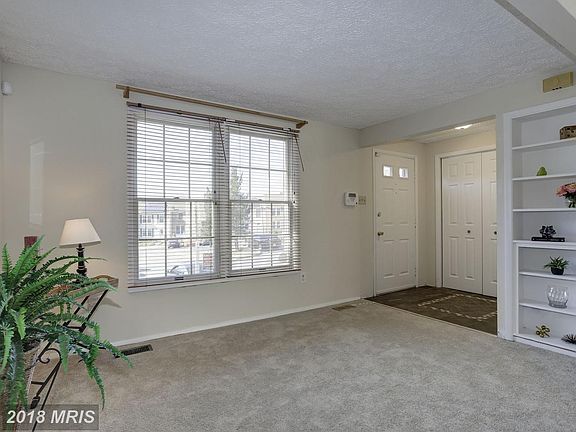 5th image of 3111 Holly Berry Ct