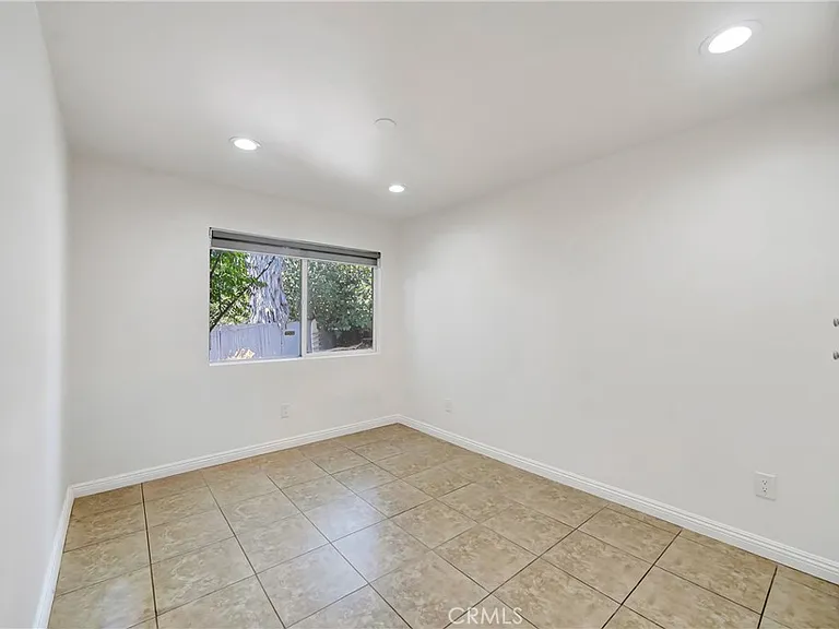 10163 Petit Ave — Photo 17