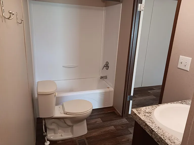 15 Locust St — Photo 11