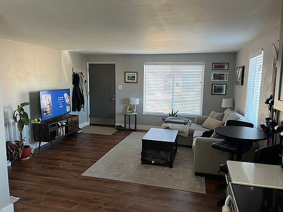 5th image of 1645 Pierce St APT 1
