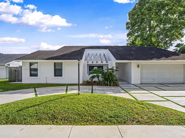 12220 SW 93rd St, Miami, FL 33186