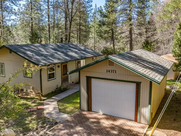 14371 Tobacco Rd, Pine Grove, CA 95665