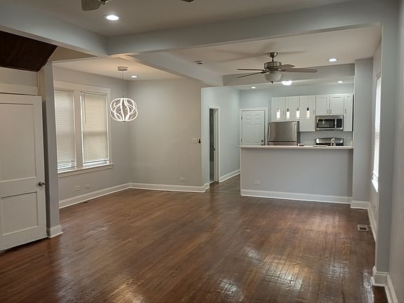 4th image of 523 N Trumbull Ave