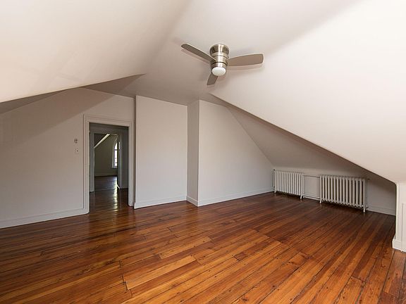 4th image of 22 W Upsal St #6