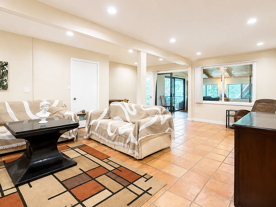 1073 Nanihoku Pl #1
