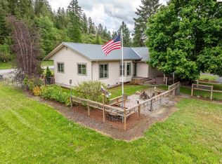 628 N Riley Creek Rd, Laclede, ID 83841