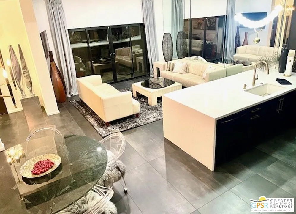 2 bed, 3.0 bath, 1525 sqft, $3,250 — Photo 4