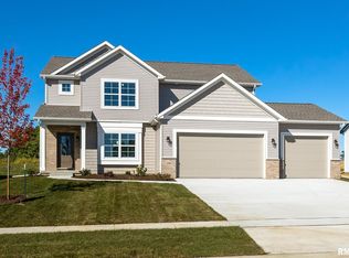 208 W Torrey Pines Dr, Eldridge, IA 52748