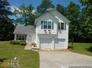 1018 Misty Meadows Ln, Hampton, GA 30228