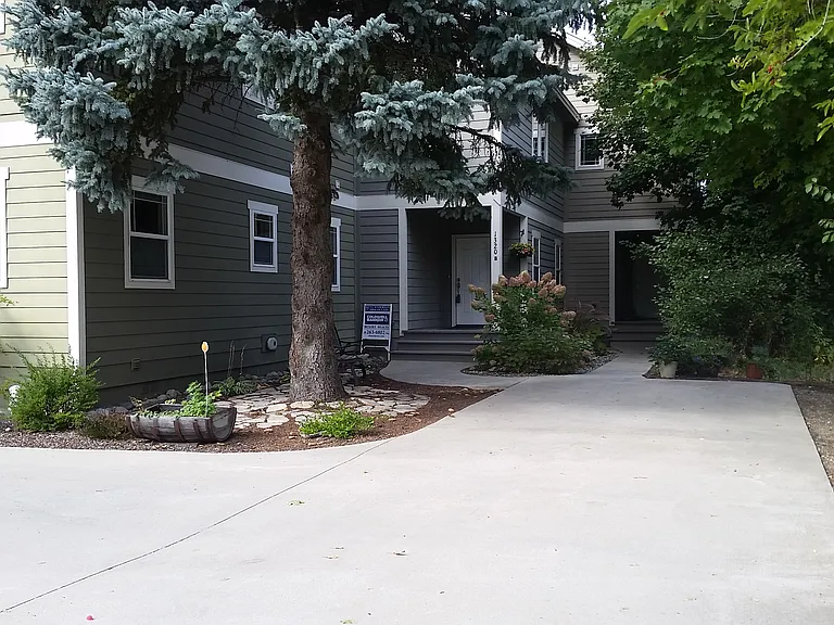 Parking space on the right