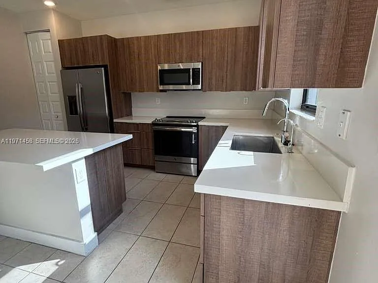 8058 NW 105th Ct — Photo 2