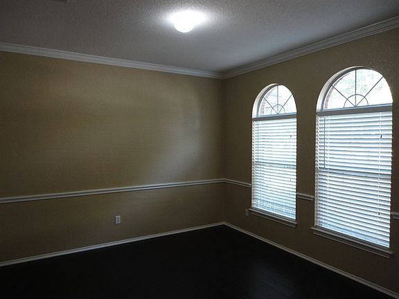 3rd image of 3935 Eagles Nest St