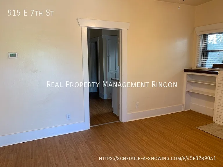 915 E 7th St — Photo 5