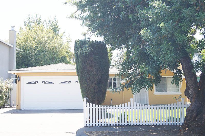 1st image of 478 El Cajon Dr