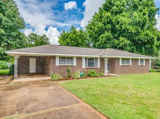 3 Ranch Dr, Montgomery, AL 36109