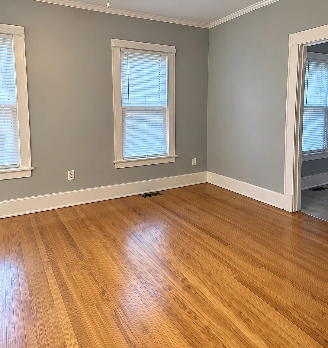 3 bed, 1200 sqft, $1,100 — Photo 3