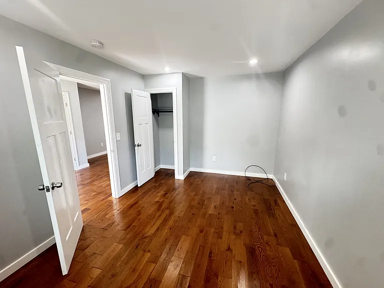 48 Charterhouse Ave — Photo 6