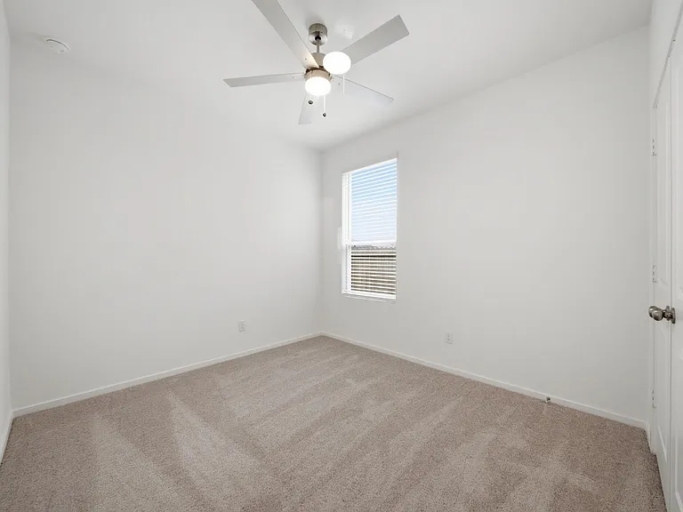 610 Amber Falls Dr — Photo 6