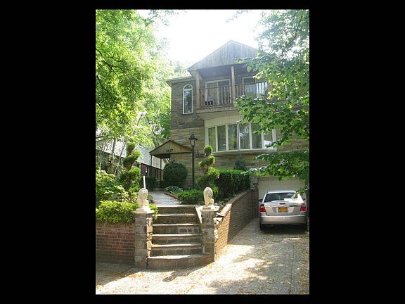 5th image of 8537 Avon St