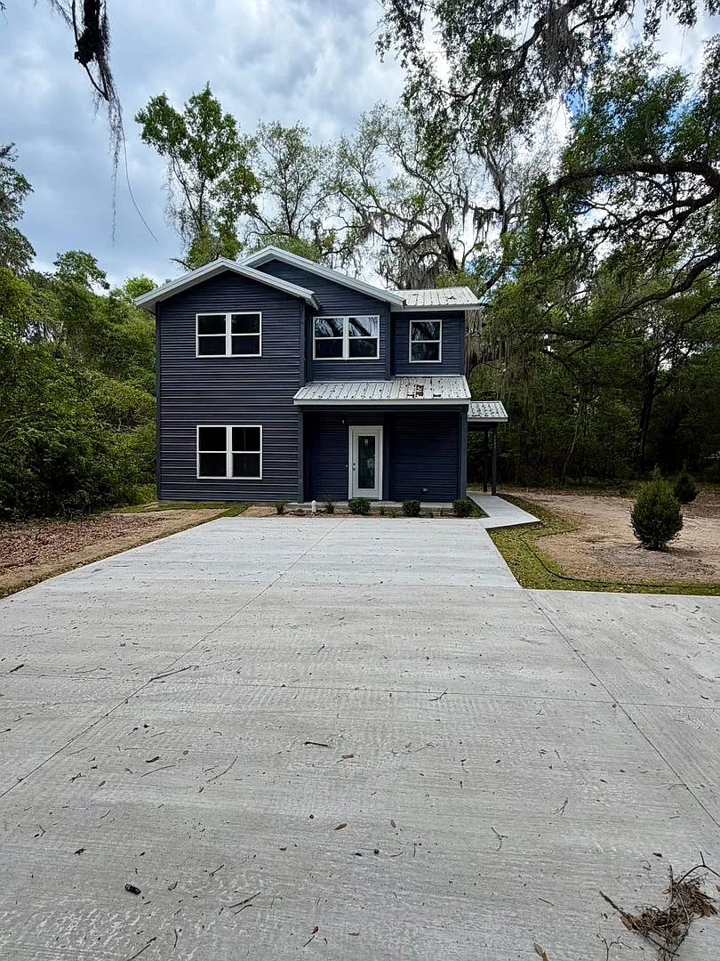 Brand New 4br / 4.5ba Home In Prime Nw Gainesville Location — Photo 1