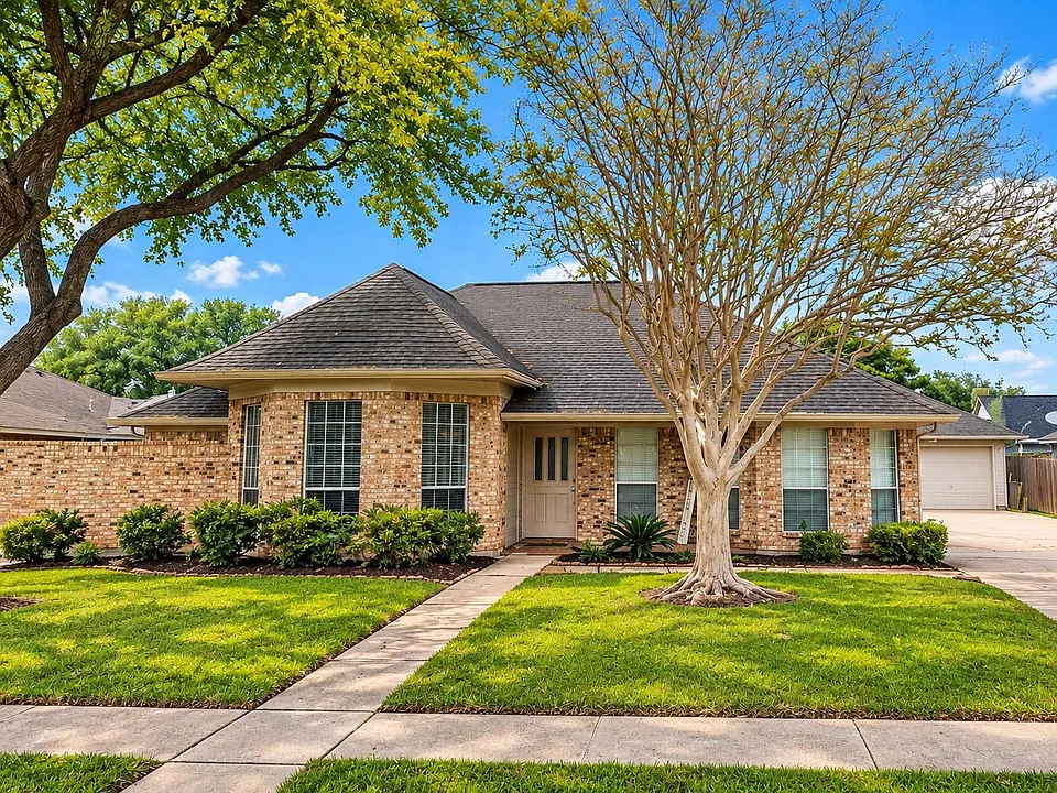 606 Tudor Ct