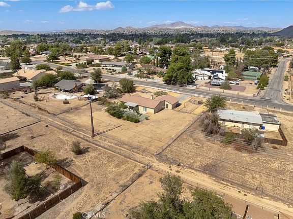 4th image of 19617 Tomahawk Rd