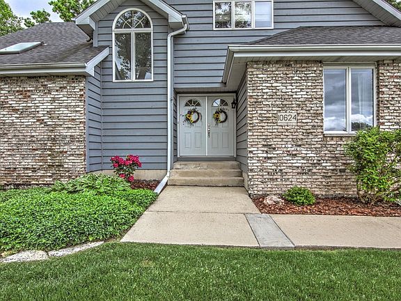 2nd image of 10624 Prestwick Pl