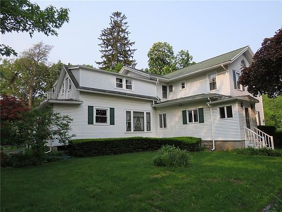 3rd image of 222 S Union St