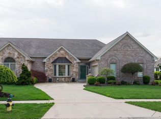3870 Deer Valley Ln, Maumee, OH 43537