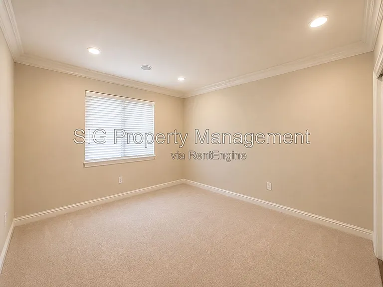 352 S Orange Grove Blvd #15 — Photo 13